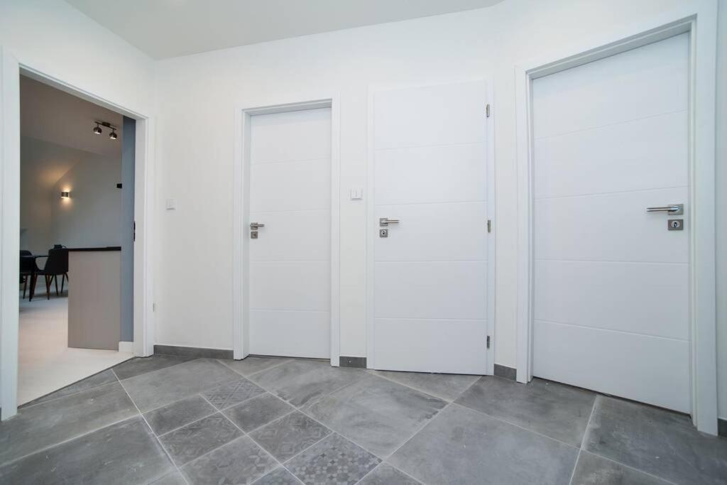 Old Town 1 Bedroom Oasis With Ac And Double Shower Praga Exterior foto